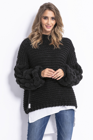 Women's very warm oversized sweater simple binding of the front and rear part wide braided sleeves cuff on the sleeves and
