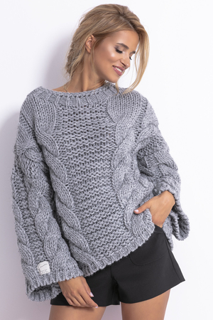 Women's sweater with distinctive knitting distinctive pattern warm bushy expanding cut free binding boat neckline suitable