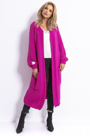 Long cardigan with large pockets on the sides long sleeves gently balloon sleeves edging the neckline along its entire length