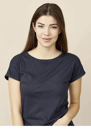 Fine women's T-shirt made of organic cotton and bamboo from the German manufacturer Living Crafts for fans of sustainable