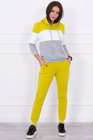 Three-color women's tracksuit with a high proportion of cotton. two-piece set sweatshirt and pants hoodie laces to download