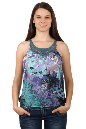 Women's airy top with flowers. Front lace straps. Ideal for summer. Material: 100% cotton