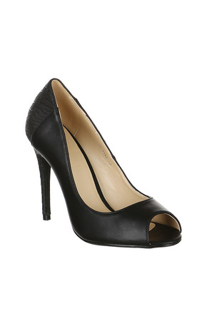 Eye-catching pumps with open toe and heel with pattern. Material: upper: leatherette, insole: synthetic material.