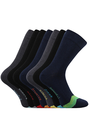 Men's trendy socks for the whole week. convenient package of 7 pairs of light cotton socks socks distinguished by a colored