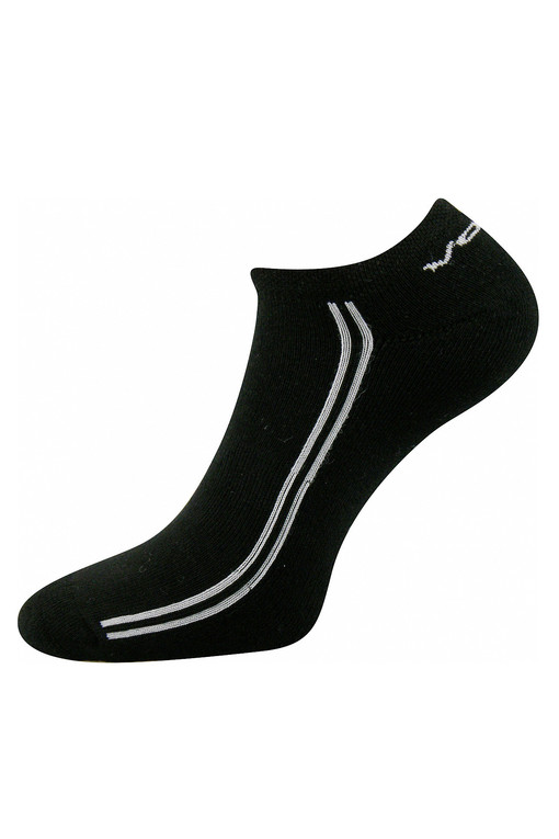 Low sports socks with reinforced foot