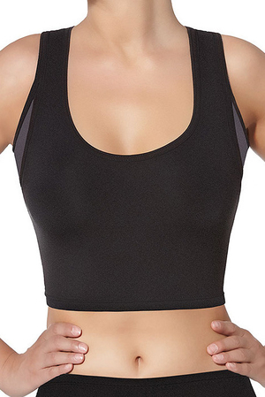 Women's functional sports crop top functional material with body moisture wicking system the highly elastic material adapts