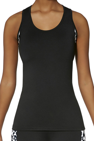 Women's functional sports top functional material with body moisture wicking system the highly elastic material adapts to