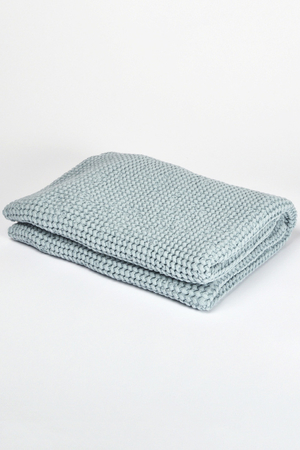 The secret to perfect cleanliness in the bathroom, sauna and pool: luxury linen towel with waffle weave a combination of