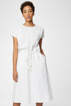 Beautiful white ladies short sleeve dress perfect for summer monochrome design loose fit in a nice midi length comfortable