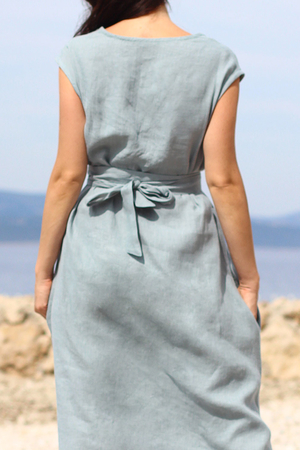 The belt made of high quality 100% linen is suitable for many different models of Czech Lotika dresses and other linen