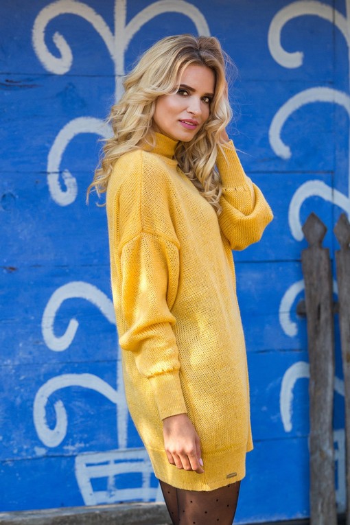 Knitted loose fit dress with mohair