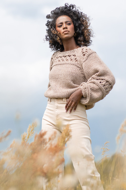 Women's chunky knit sweater with wool
