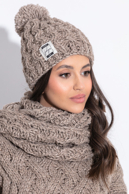 Wool cap with scarf