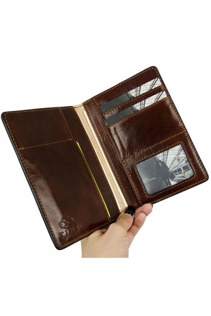 Leather case for your car documents. Do you have a polished car in the garage and are always looking for your car documents?