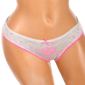 Romantic women's panties printed with hearts. Material: 95% cotton, 5% elastane.