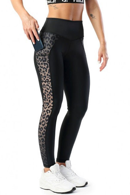 Exercise leggings with animal pattern