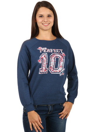 Stylish sweatshirt with print. Long sleeves. Material: 100% cotton.