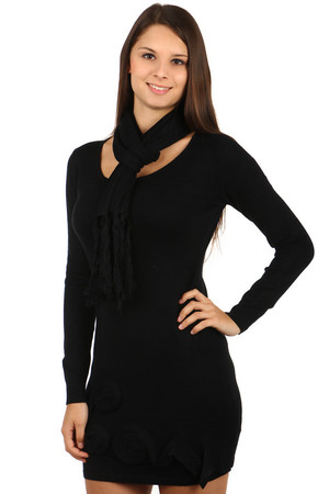 Fashionable sweater with application and cup (length 146 cm). Material: 83% polyester, 17% elastane.