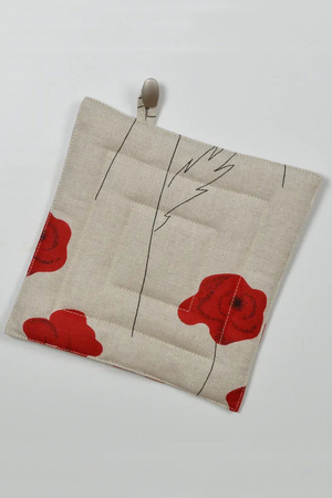 Linen mat not only under hot pots. Romantic pattern of poppies. combination of natural linen and cotton linen materials are