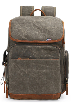 Stylish retro photo backpack in waterproof canvas for your world travels reinforced with lining main zipped compartment