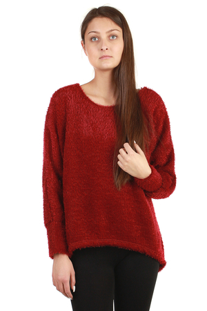 Women's sweater with hairs bats sleeves and longer cuffs longer back without fastening pleasant to the touch round neckline
