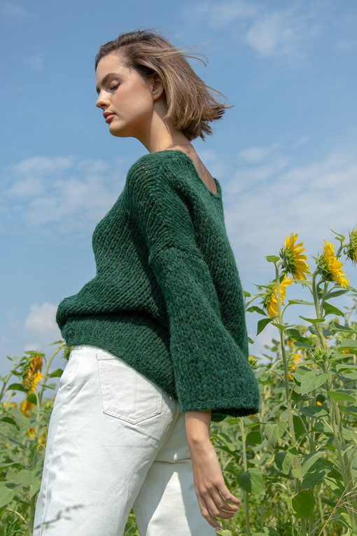 Oversized women's knitted sweater