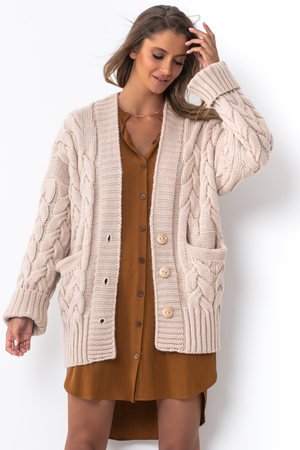 Women's sweater with a distinctive, knitted pattern with a blend of wool and alpaca monochrome button closure reduced