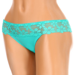 Alluring thong with lace and bow at the back. Material: 80% polyamide, 20% elastane