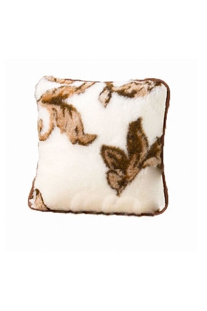 The wool pillow with a pattern is intended for customers who prefer natural products in their home. The pillow is made of