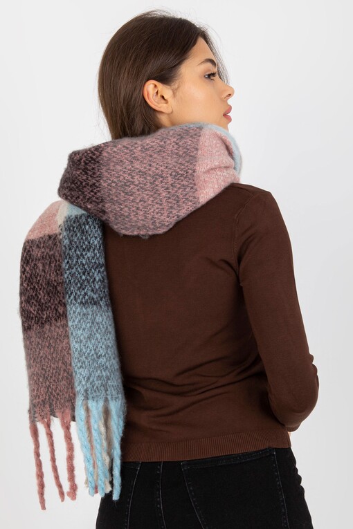 Wide scarf with wool