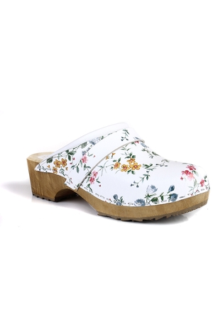 Orthopaedic women's clogs round, closed toe anatomically shaped insole does not deform the foot and supports the arch