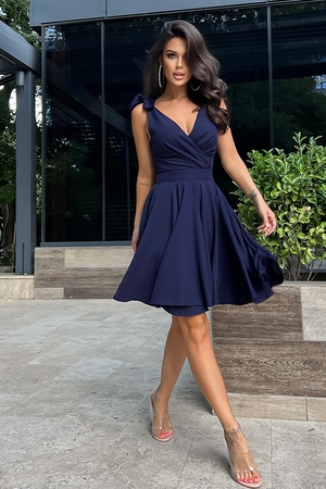 Duck dress with a rich circle skirt Shoulder ties V-neckline with crossover suitable for women with full breasts solid waist