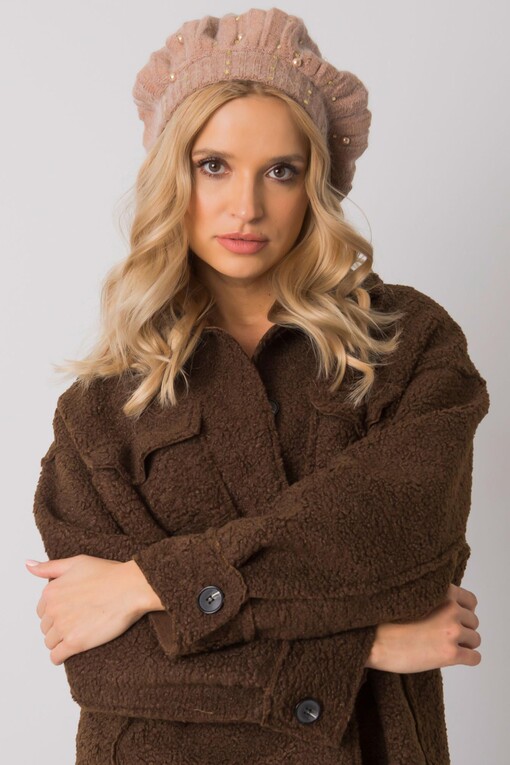 Elegant beret with wool