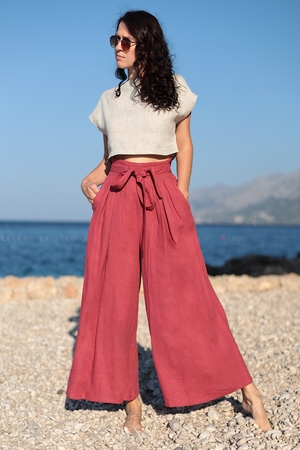 Trousers sustainable fashion